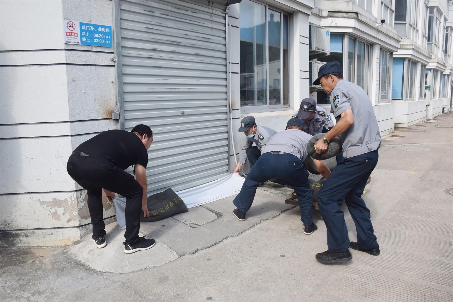 以练带训 未雨绸缪丨台州博爱医院医共体开展防汛抢险应急演练