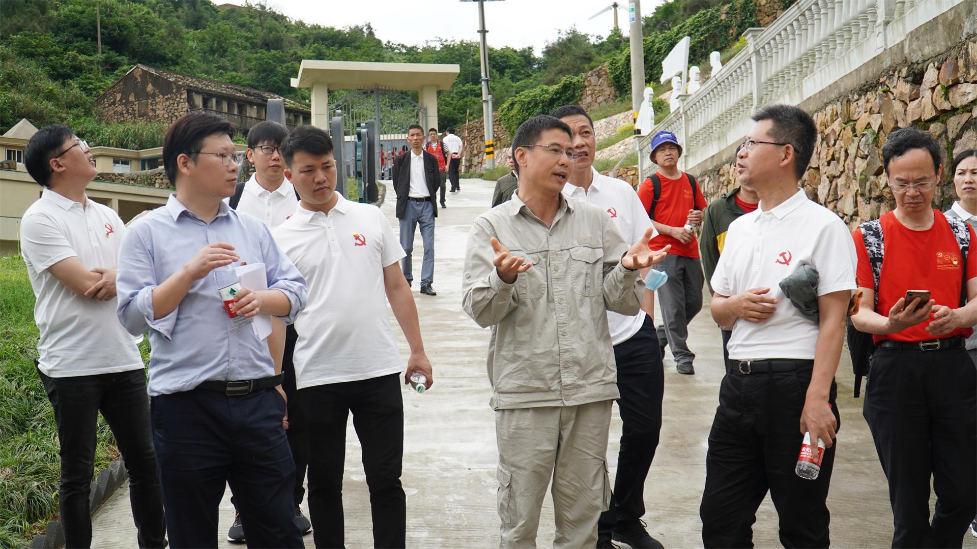 记“弘扬垦荒精神·传承红色基因”党史教育暨大陈岛送医送药送党报联合活动|台州博爱医院医共体党委