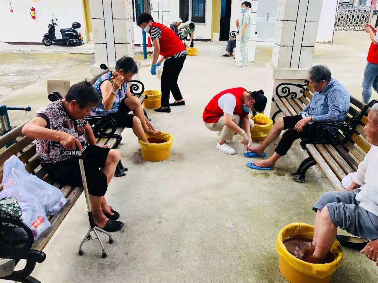 情浓敬老院，别样父亲节！|台州博爱医院医共体|敬老院义诊