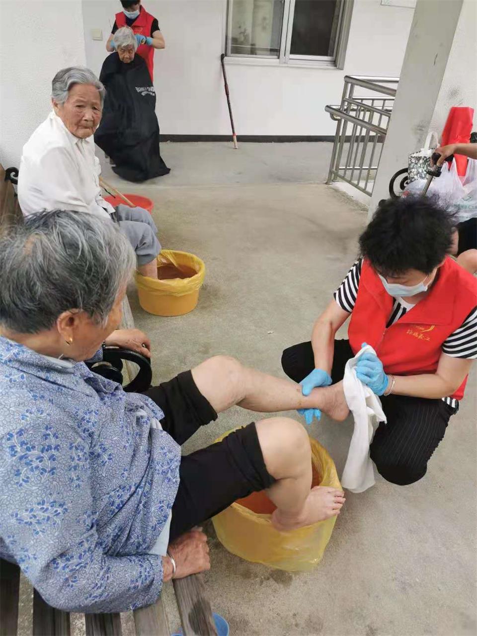 情浓敬老院，别样父亲节！|台州博爱医院医共体|敬老院义诊