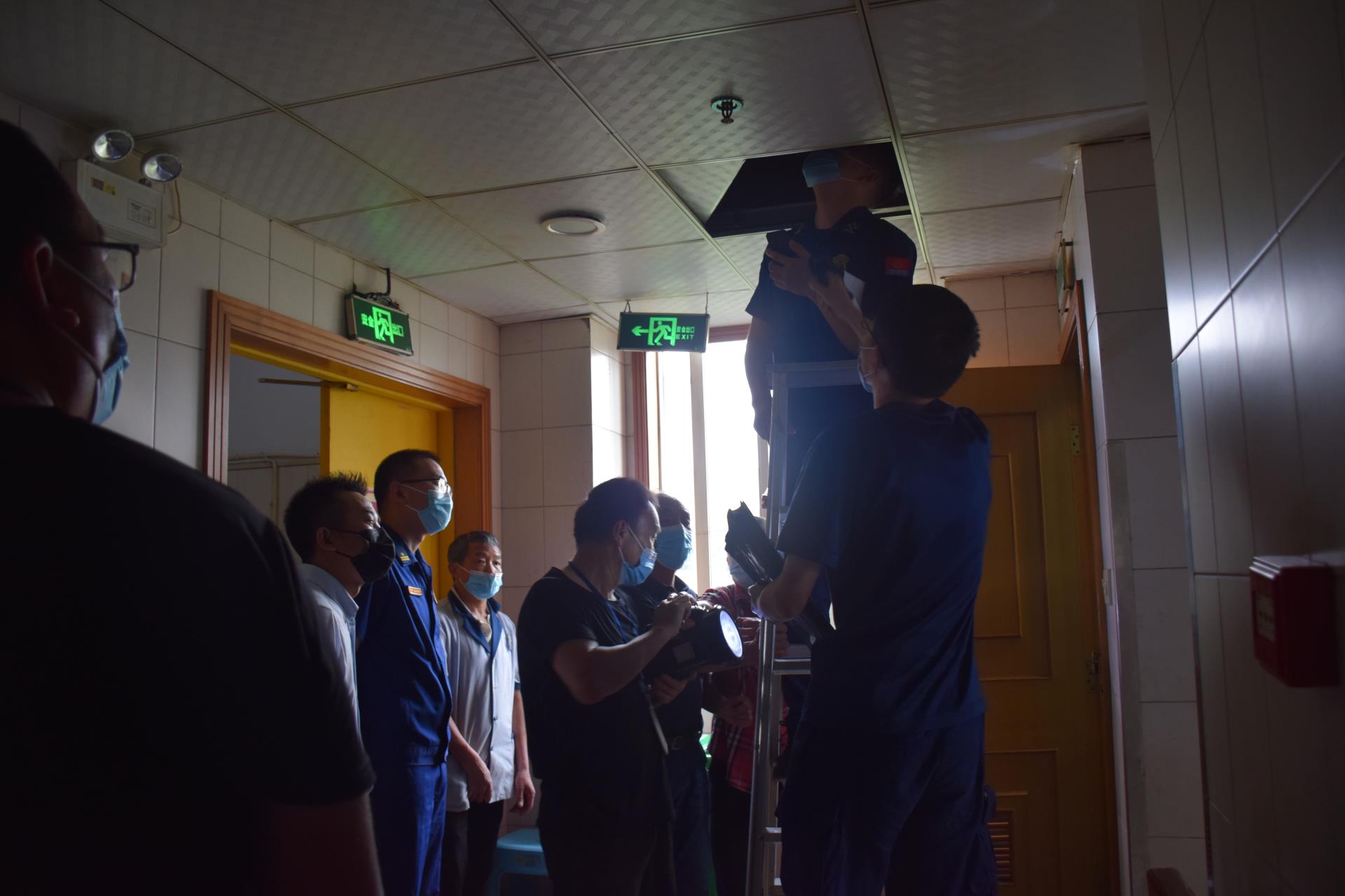 安全之弦不可松丨市区级消防、卫健系统领导莅临台州博爱医院检查指导